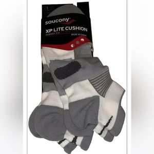 Saucony XP Lite No Show Tab Socks 2 Pair Men 12-14 Wmn 13-15 White Gray Logo Run
